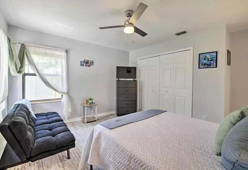 Bright Sebastian Home W/ Pool ~ 7 Mi To Beach!