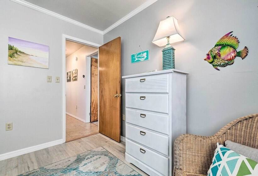 Serene Hudson Home On Canal W/ Direct Gulf Access