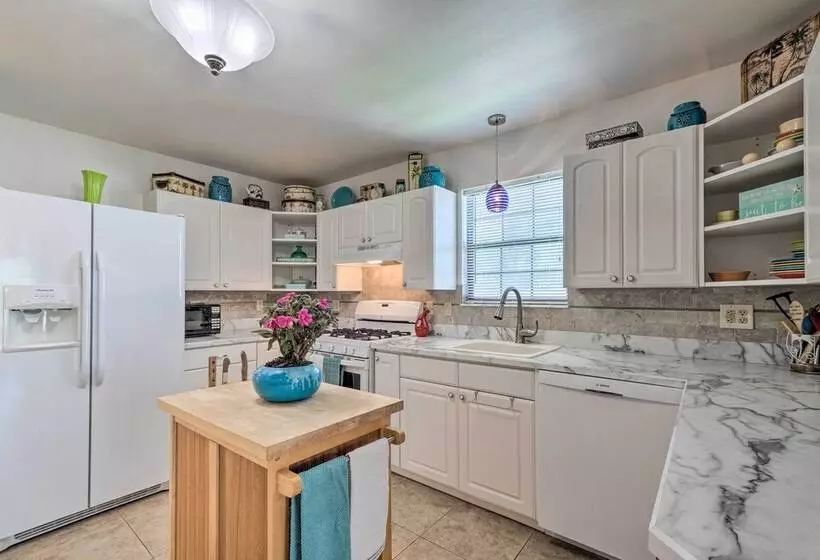 Serene Hudson Home On Canal W/ Direct Gulf Access