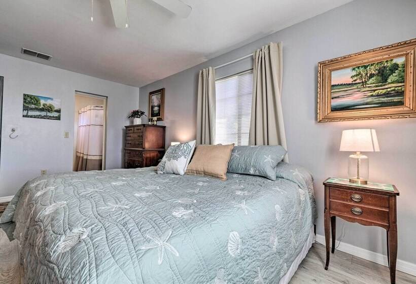 Serene Hudson Home On Canal W/ Direct Gulf Access