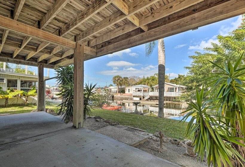 Serene Hudson Home On Canal W/ Direct Gulf Access