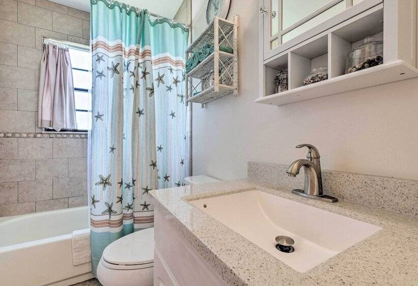 Serene Hudson Home On Canal W/ Direct Gulf Access