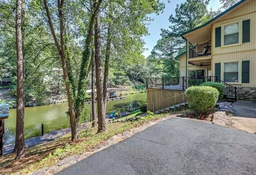Serene Lake Hamilton Hideaway W/ Private Dock
