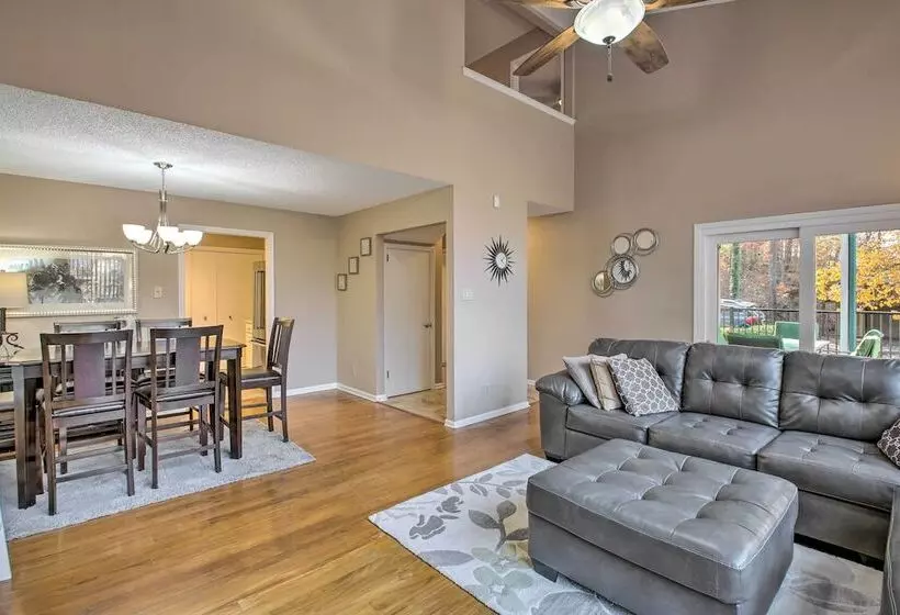 Serene Lake Hamilton Hideaway W/ Private Dock