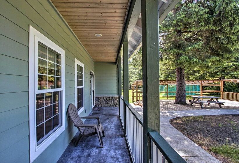 Serene South Bend Family Escape; Dogs Welcome