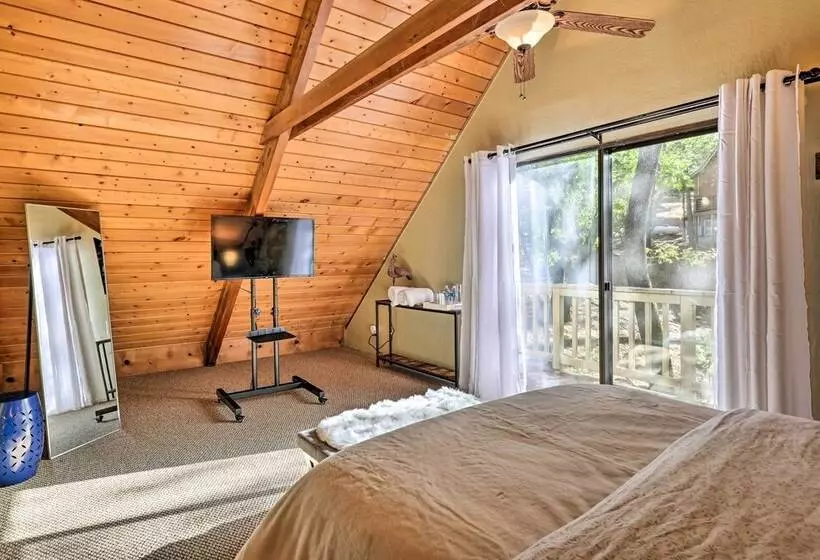 Spacious Groveland Cabin W/ Wraparound Deck!