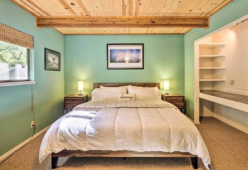 Spacious Groveland Cabin W/ Wraparound Deck!