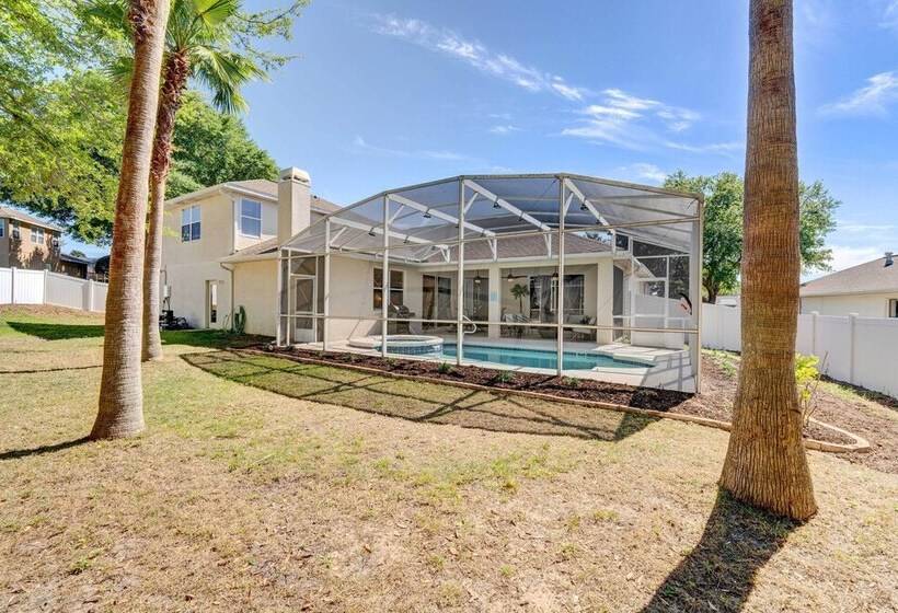 Patio + Grill: Spacious Getaway In Minneola!