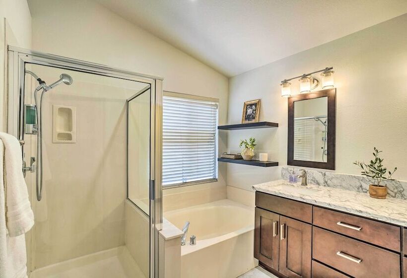 Home W/ Private Pool & Game Room In Indio!