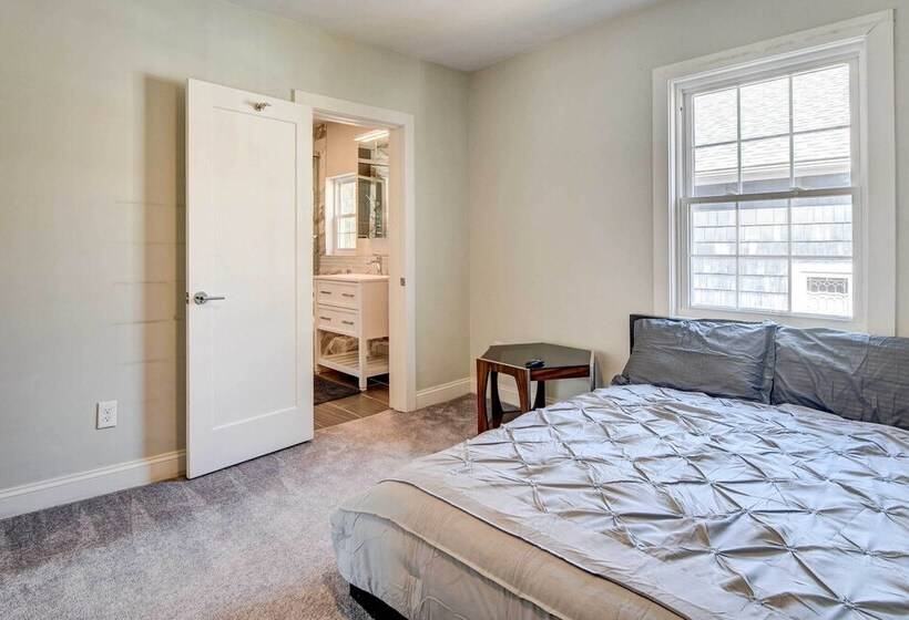 Updated Baltimore Home 8 Mi To Downtown!