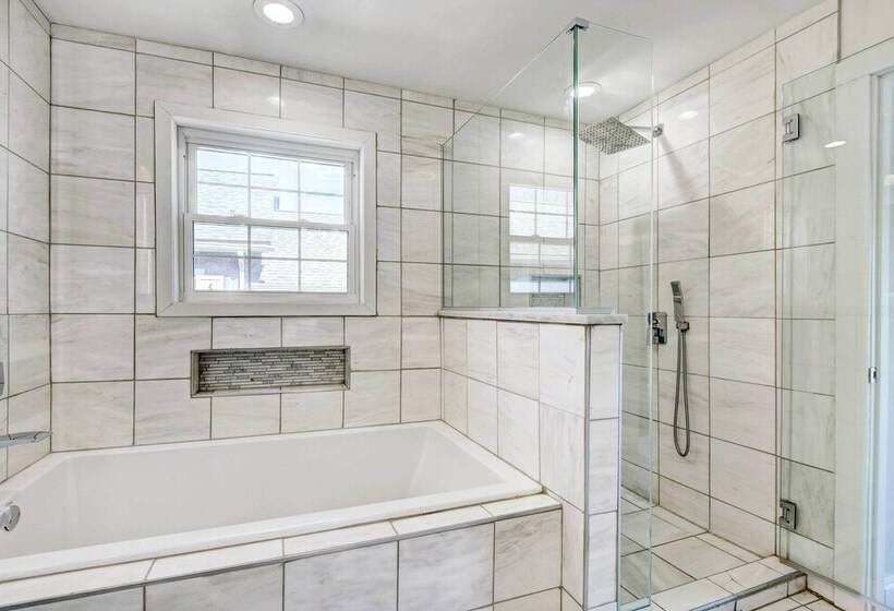 Updated Baltimore Home 8 Mi To Downtown!