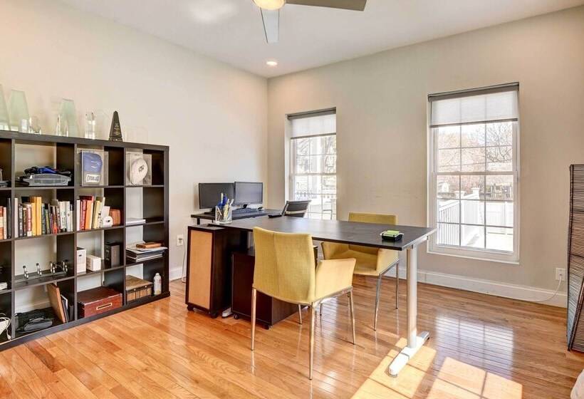 Updated Baltimore Home 8 Mi To Downtown!