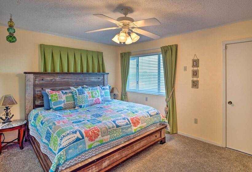 Dock & Fire Pit: Waterfront Cedar Creek Lake Home