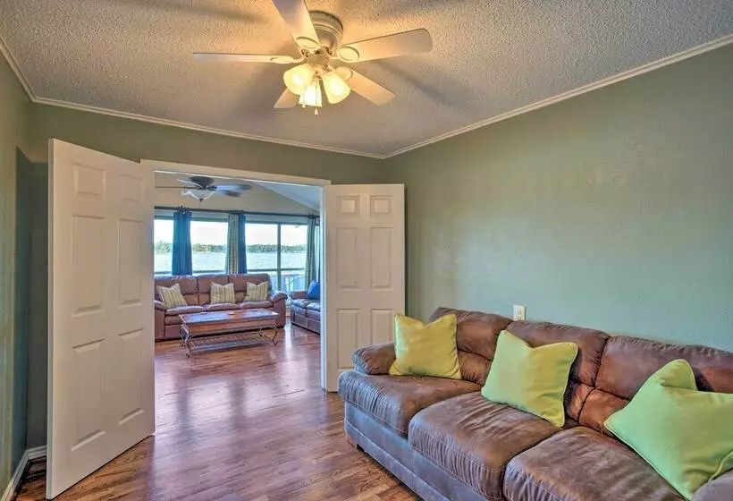 Dock & Fire Pit: Waterfront Cedar Creek Lake Home