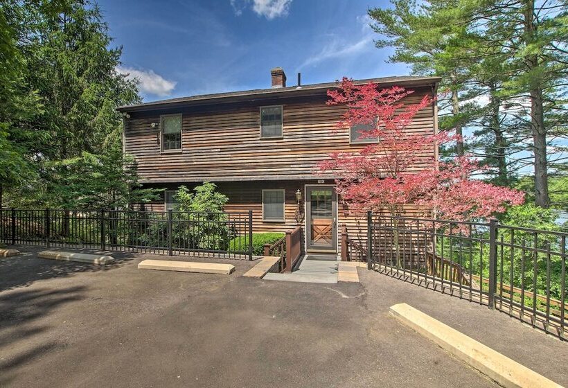 Waterfront New England House On Wickaboag Lake!