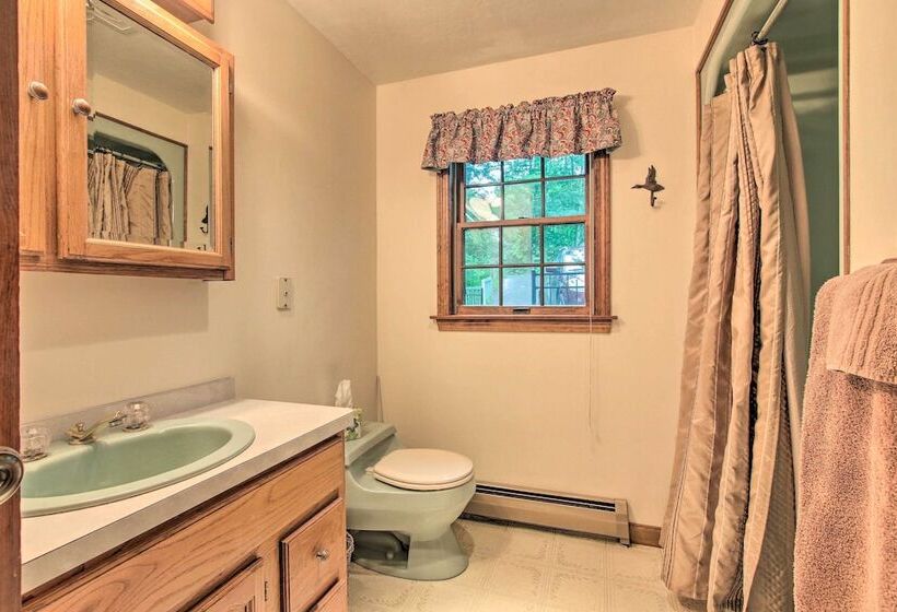 Waterfront New England House On Wickaboag Lake!