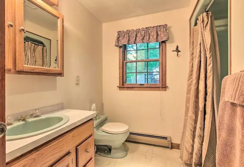 Waterfront New England House On Wickaboag Lake!