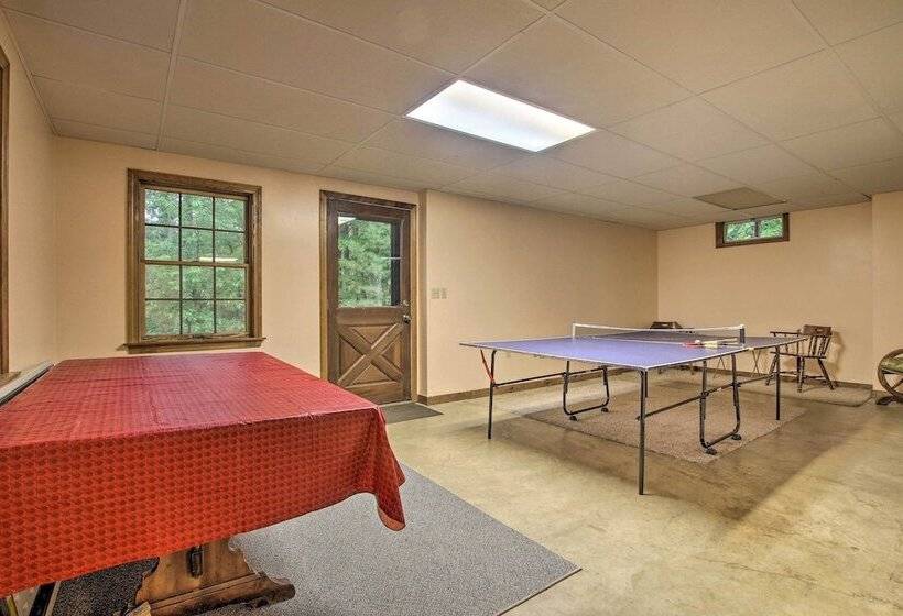 Waterfront New England House On Wickaboag Lake!