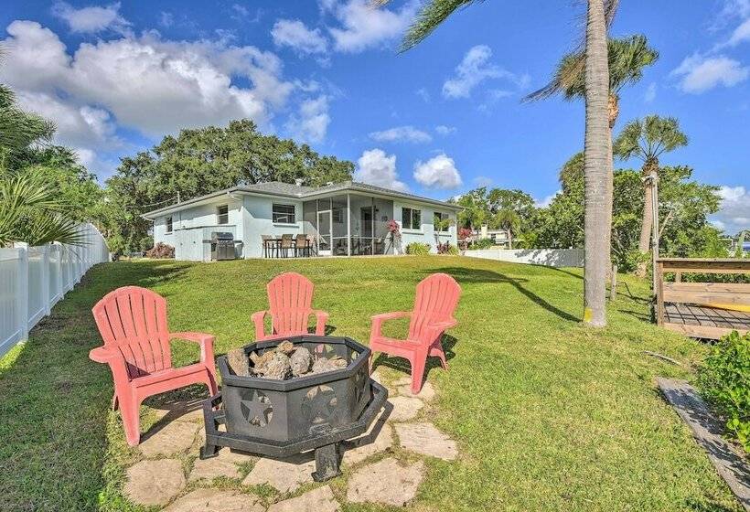 Waterfront Nokomis Escape W/ Dock, Kayaks & Bikes!