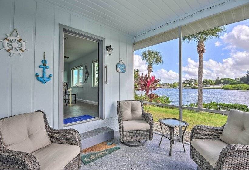 Waterfront Nokomis Escape W/ Dock, Kayaks & Bikes!