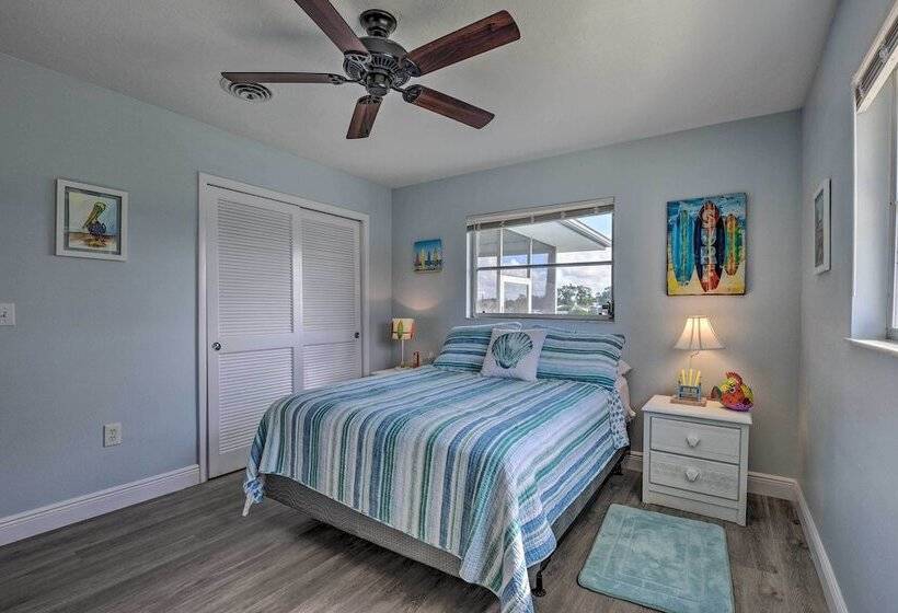 Waterfront Nokomis Escape W/ Dock, Kayaks & Bikes!