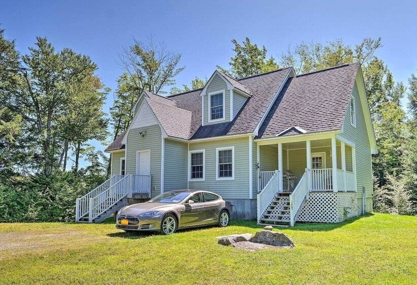West Dover Home W/ Deck, Grill & Ev Outlet