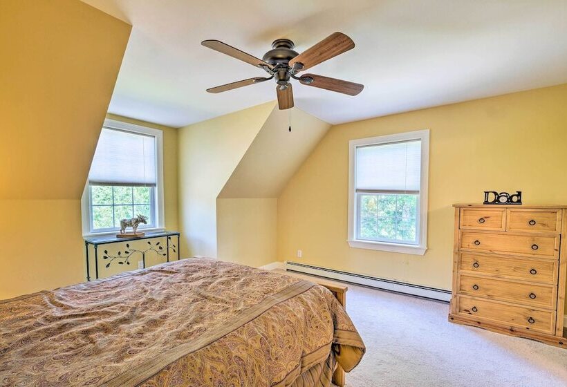 West Dover Home W/ Deck, Grill & Ev Outlet