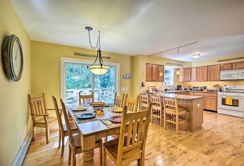 West Dover Home W/ Deck, Grill & Ev Outlet