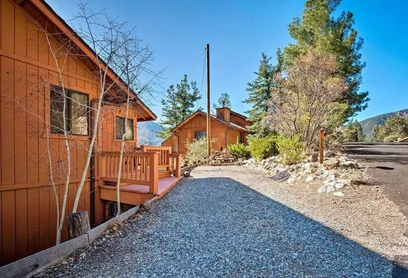 Woodland Family Escape W/ Deck In San Emigdio Mtns