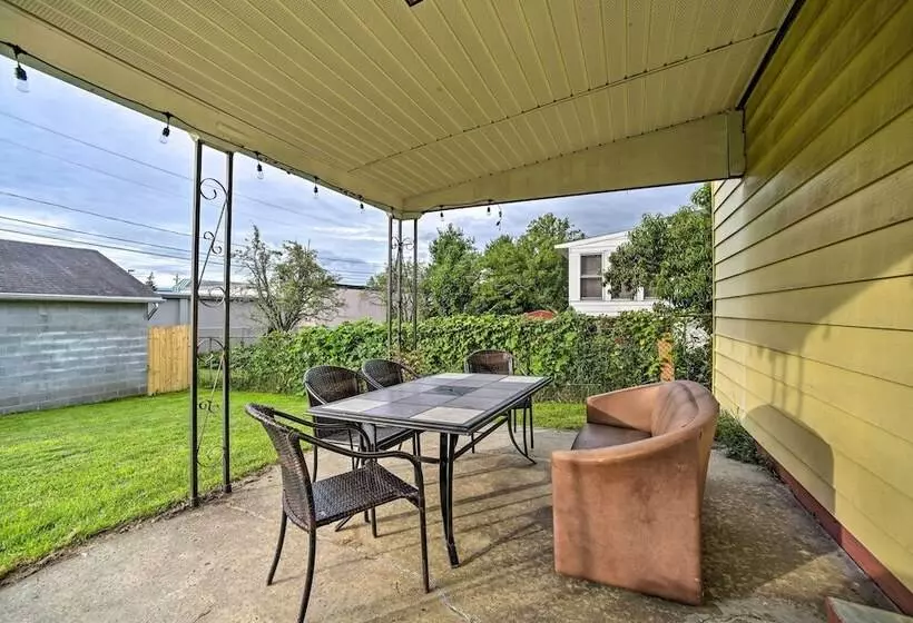 Albany Home W/ Fenced Yard & Patio   Pets Welcome!