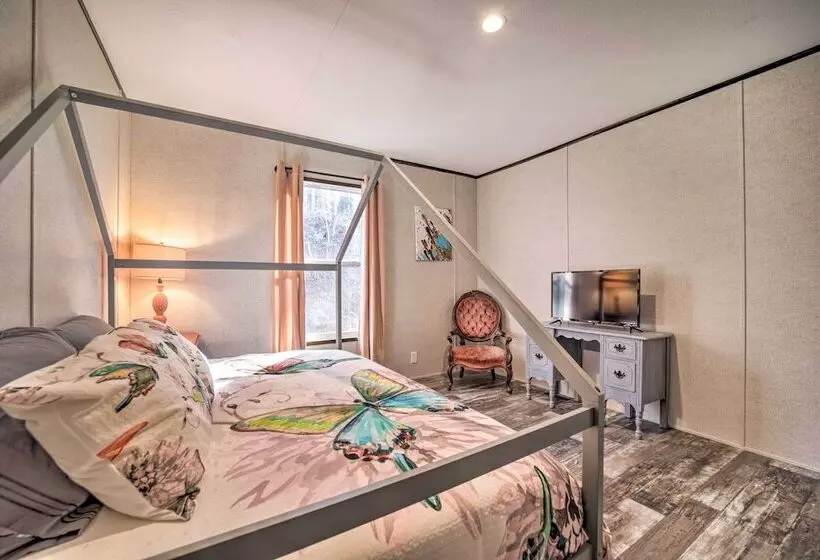 Asheville Area Home Near Blue Ridge Mountains