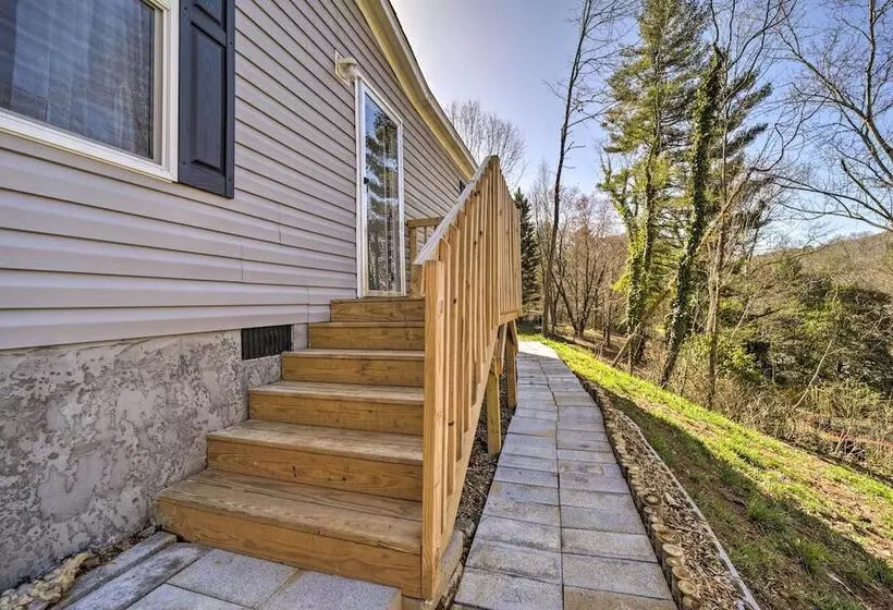 Asheville Area Home Near Blue Ridge Mountains