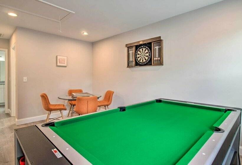 Asheville Retreat: Hot Tub, Yard & Game Room!