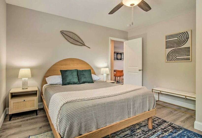 Asheville Retreat: Hot Tub, Yard & Game Room!