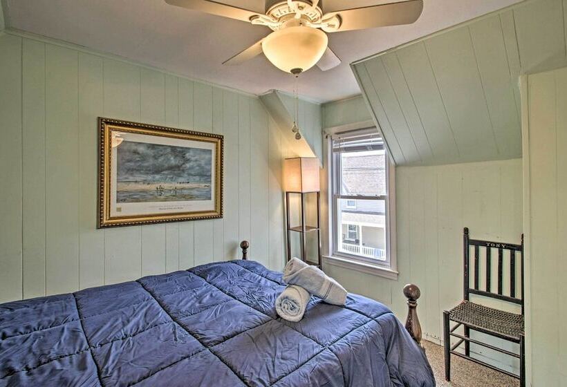 Bayside Weirs Beach Cottage < Half Mile To Pier!