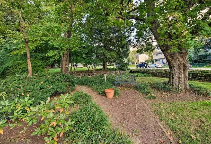 Beautiful Historic House In Amish Country