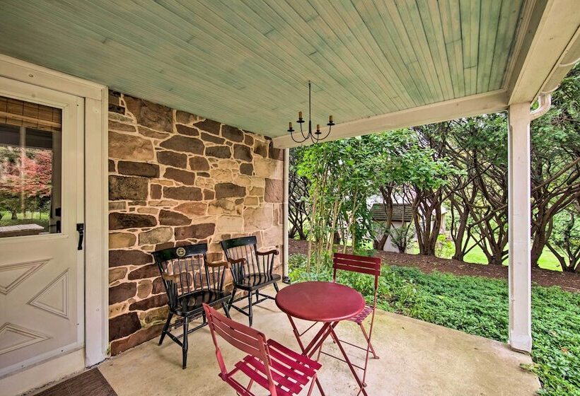 Beautiful Historic House In Amish Country