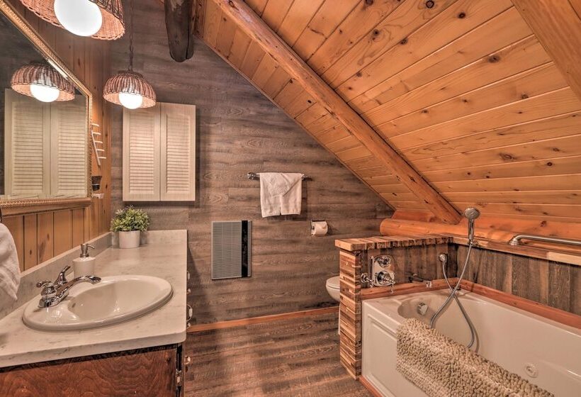 Cascade Cabin W/ Mountain View & River Access