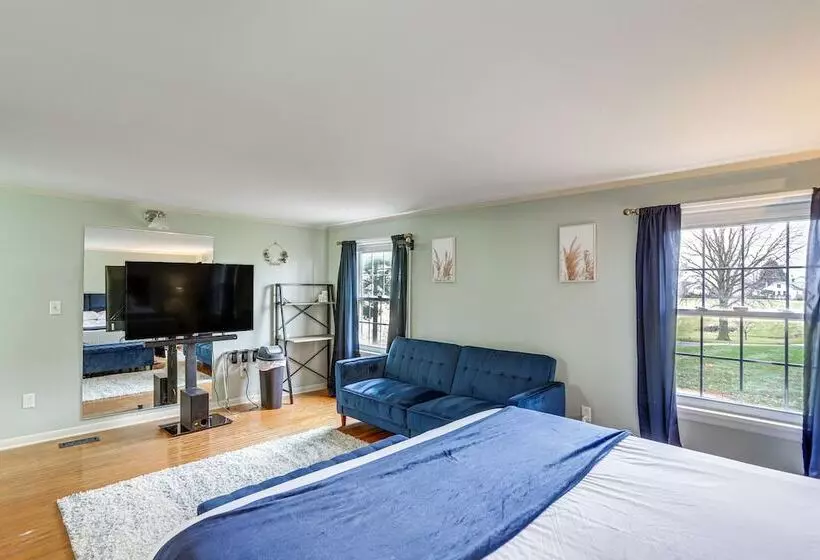 Central & Private Milan Home ~ 10 Mi To Sandusky!