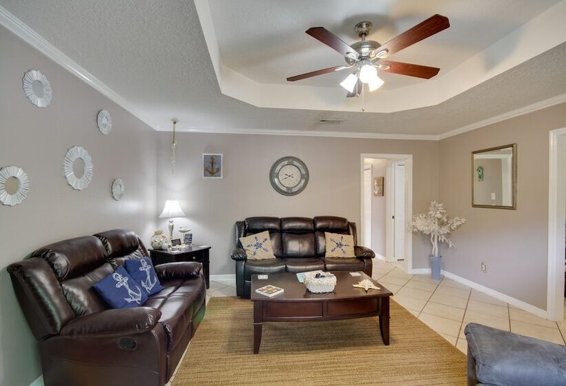 Charming Family Cottage Near Pass Christian Beach!