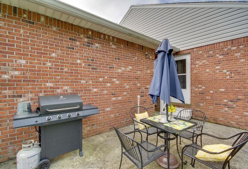 Charming Family Cottage Near Pass Christian Beach!