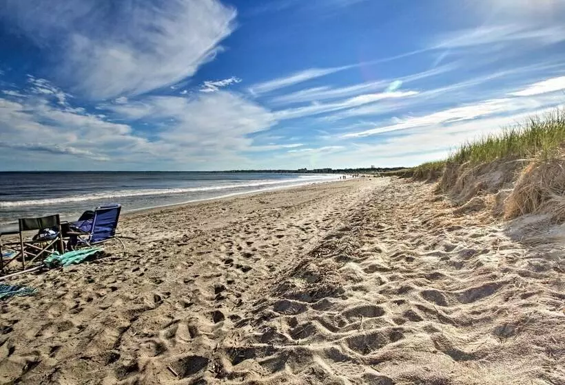 Charming Pine Point Cottage   2 Blocks To Ocean!