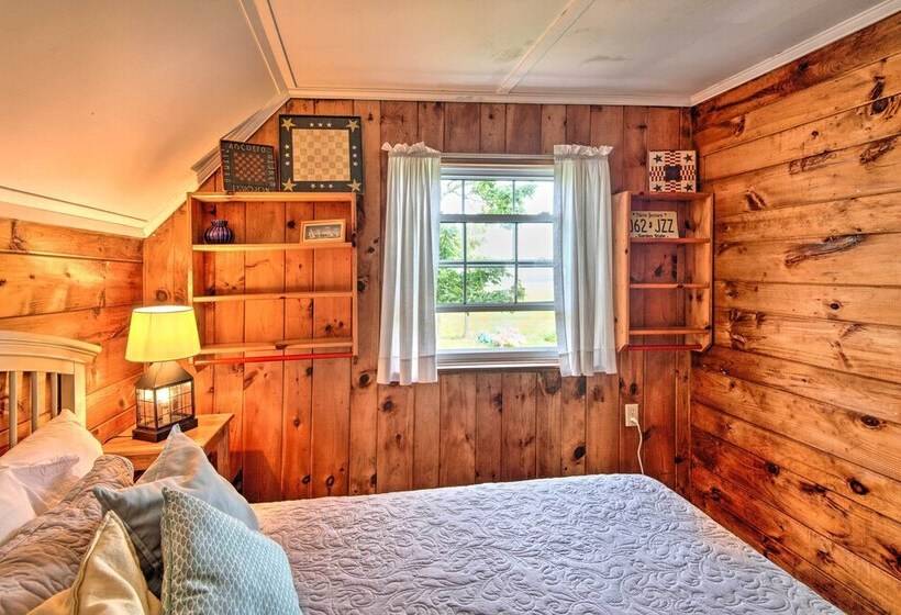 Charming Pine Point Cottage 2 Blocks To Ocean!