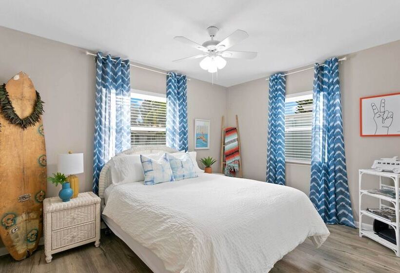 Chic Ocean Oasis W/ Heated Pool, 2 Blocks To Beach