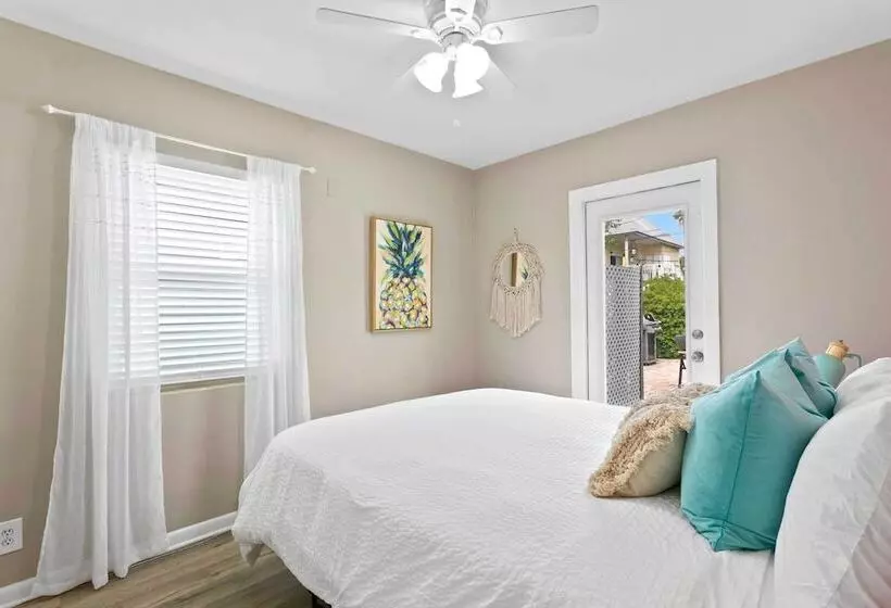 Chic Ocean Oasis W/ Heated Pool, 2 Blocks To Beach