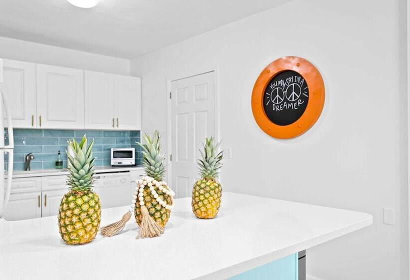 Chic Ocean Oasis W/ Heated Pool, 2 Blocks To Beach