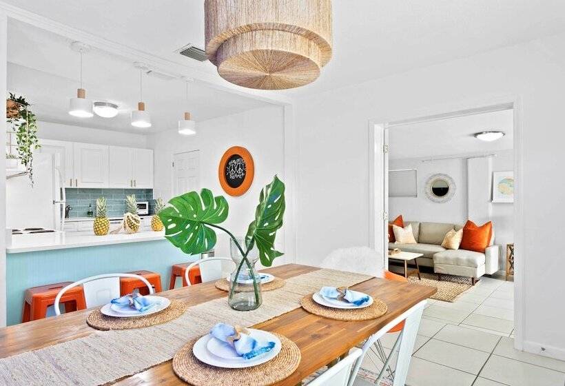 Chic Ocean Oasis W/ Heated Pool, 2 Blocks To Beach