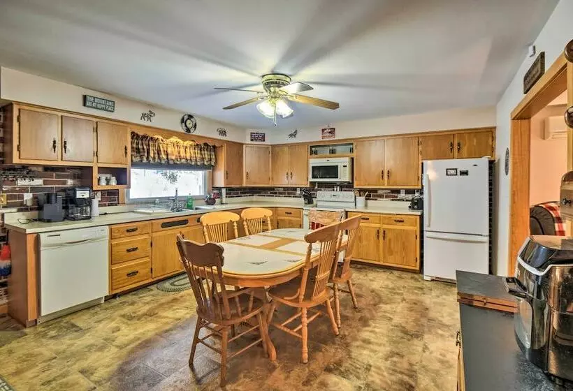 Cozy Home W/ Atv Trail Access In Berlin!