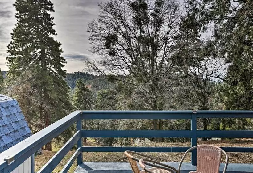 Cozy Cabin W/ Deck  Near Lake Arrowhead!