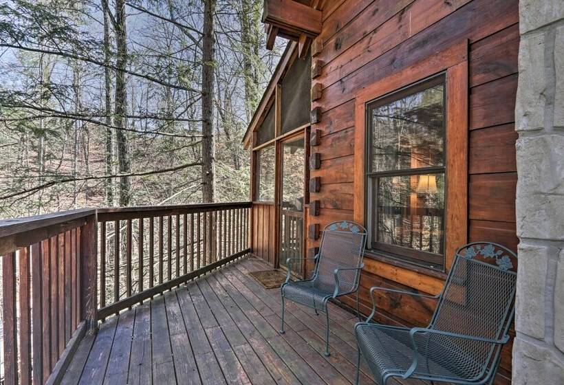 Cozy Cabin W/ Hot Tub In The Heart Of Pigeon Forge